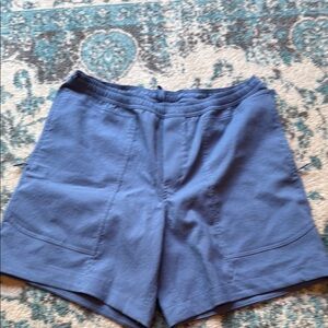 Men’s lululemon Woven blue shorts